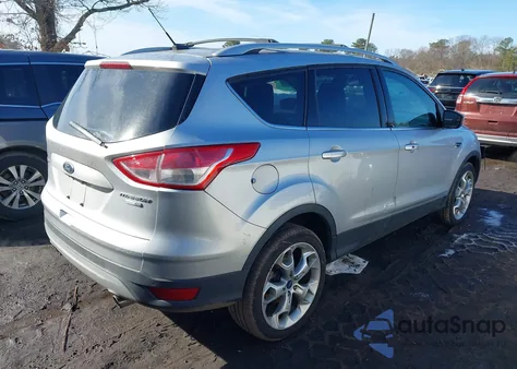 2013 Ford Escape Titanium z USA, uszkodzony, nr VIN 1FMCU9J91DUB19933